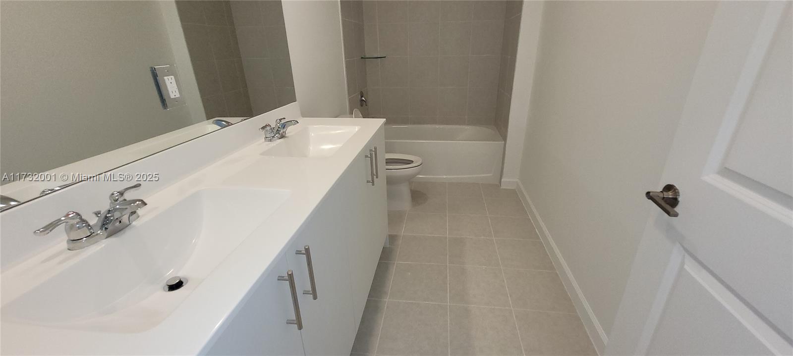 2355 Se 24 Ct 2 Property Photo 16