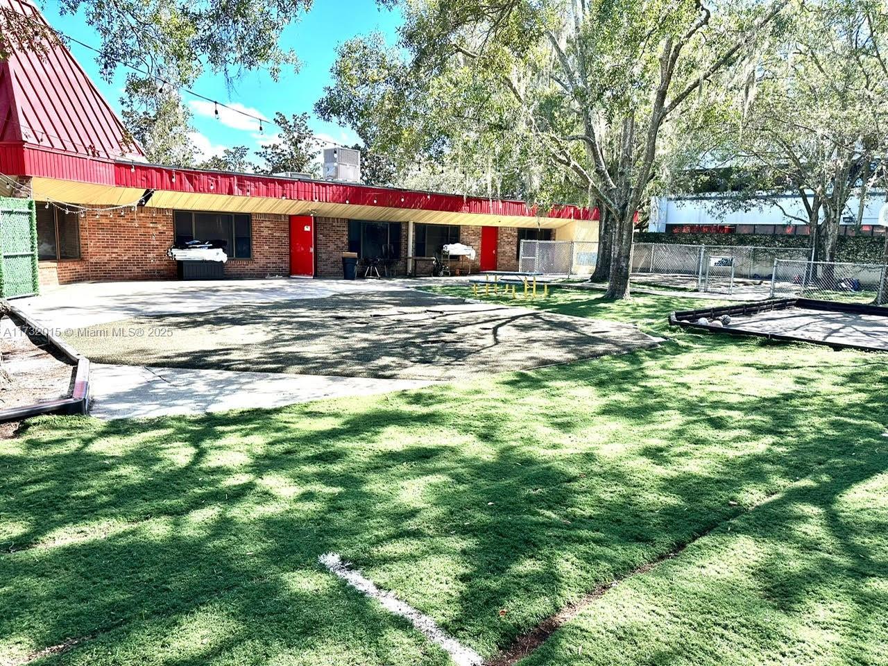 940 S Winter Park Property Photo 3