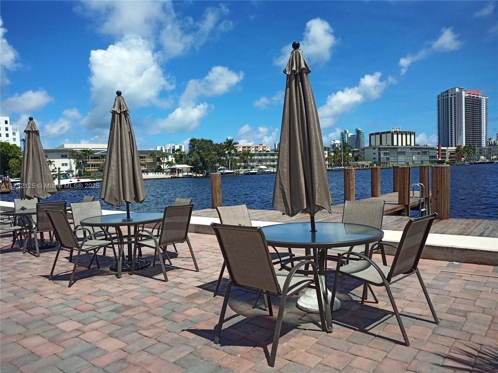 450 Golden Isles Dr 2b Property Photo 40
