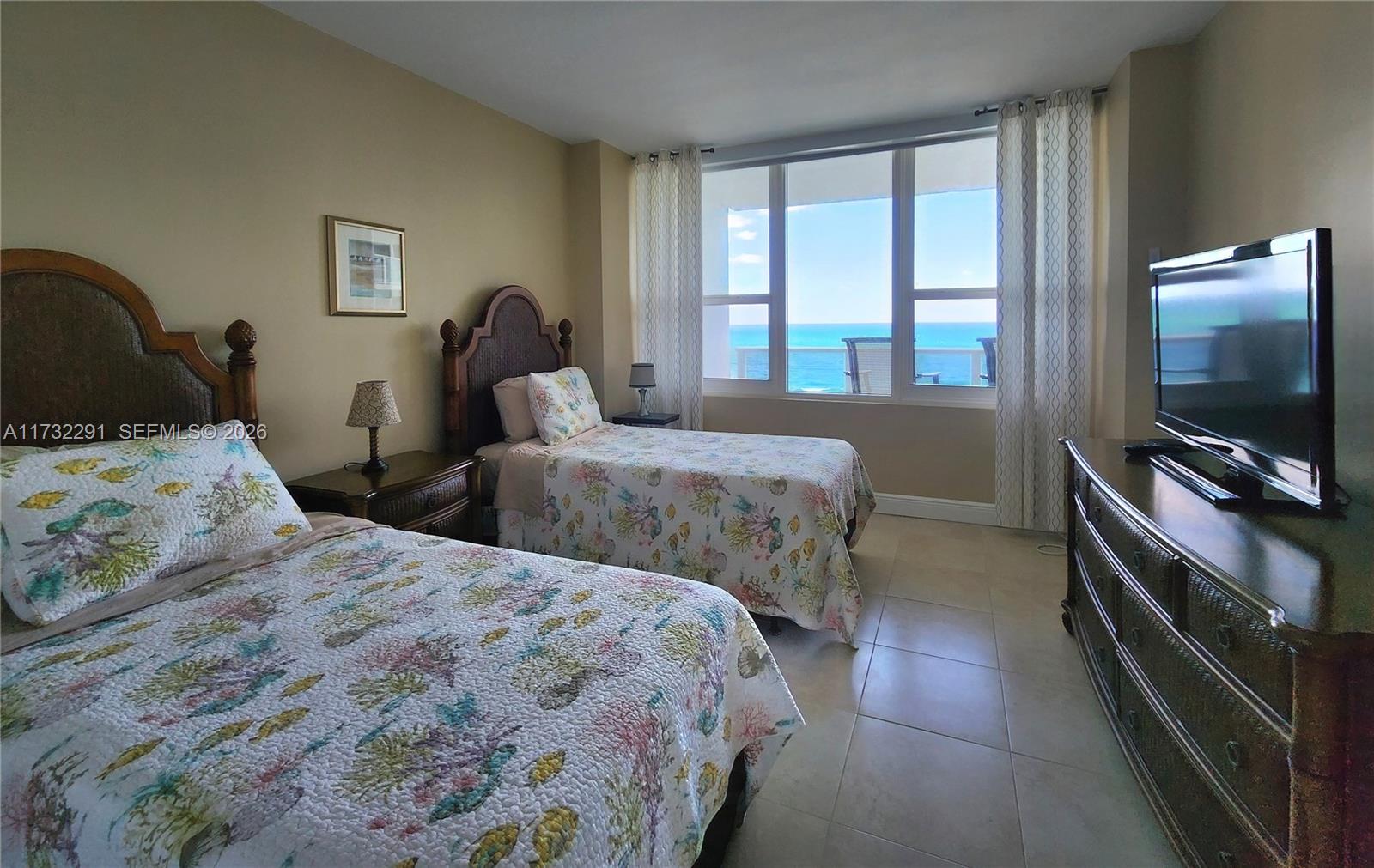 3505 S Ocean Dr 1206 Property Photo 11