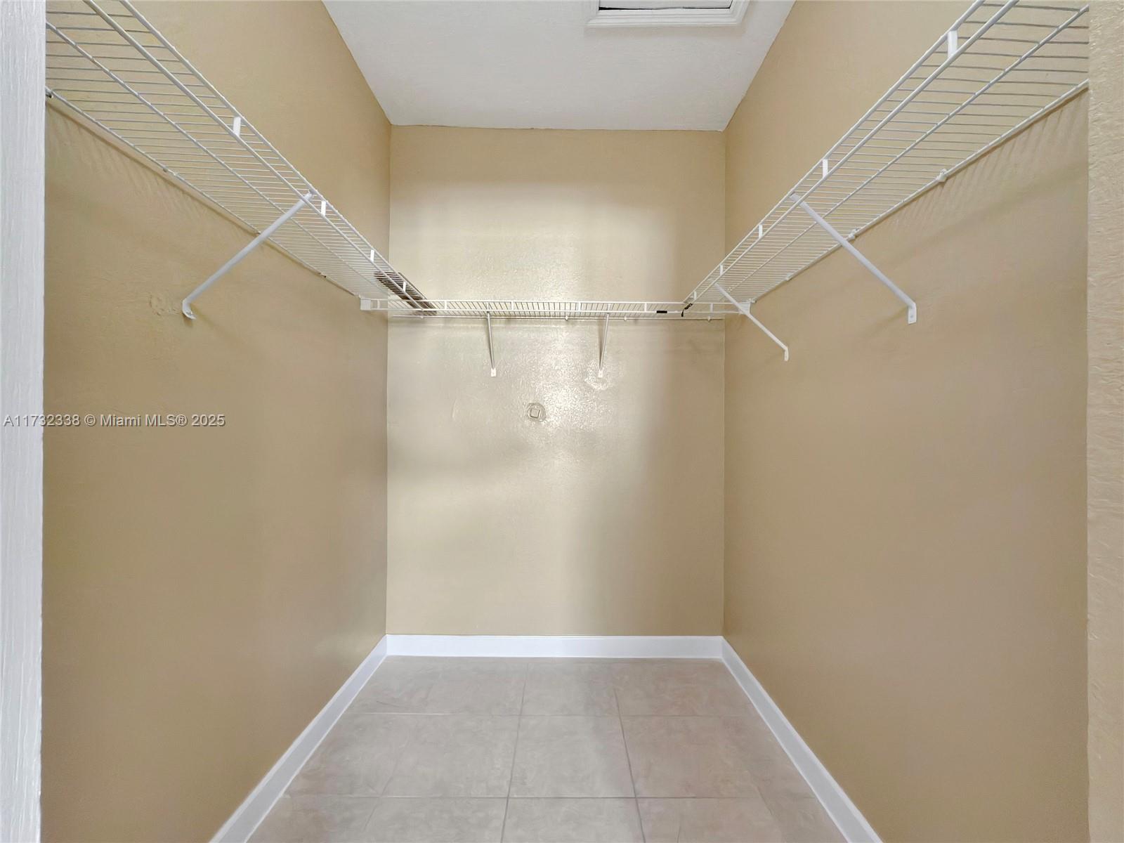 1666 Se 27th Ct 207 Property Photo 14