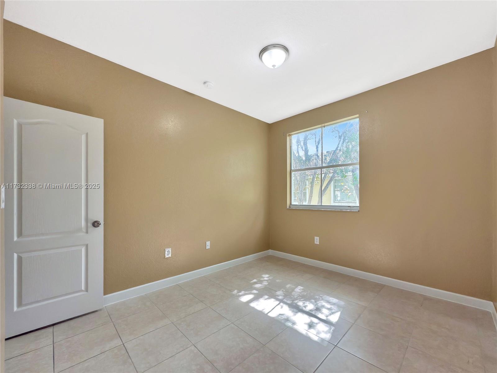 1666 Se 27th Ct 207 Property Photo 18