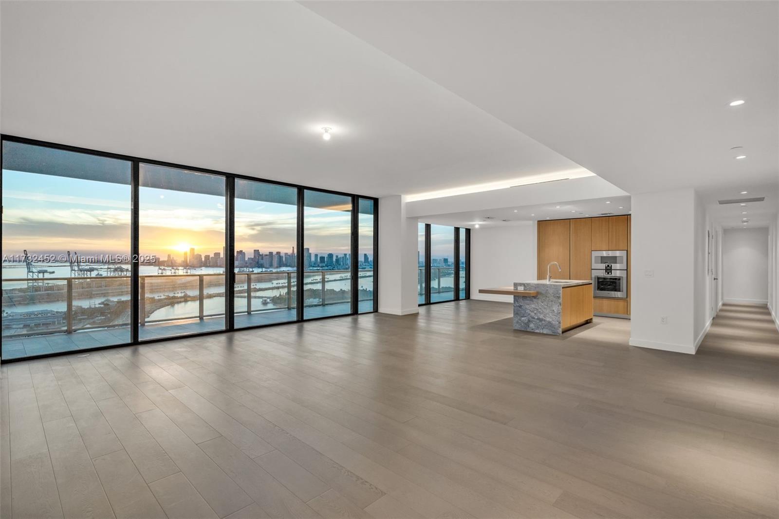 ¤aquarium Site Amd Real Estate Listings Main Image
