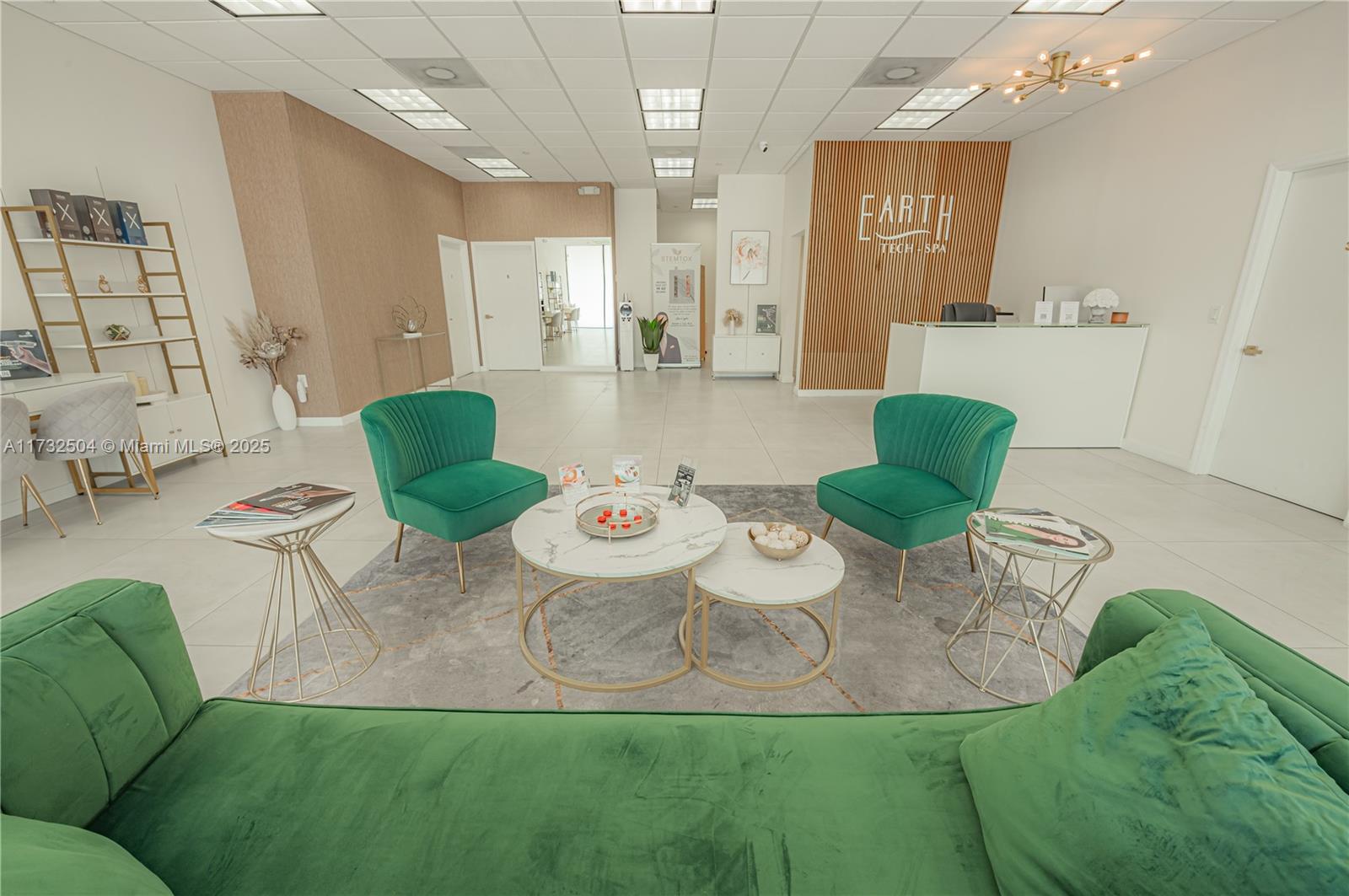 20335 Biscayne Blvd Property Photo 1