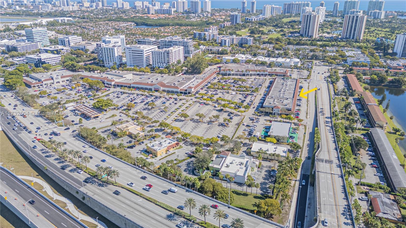 20335 Biscayne Blvd Property Photo 4
