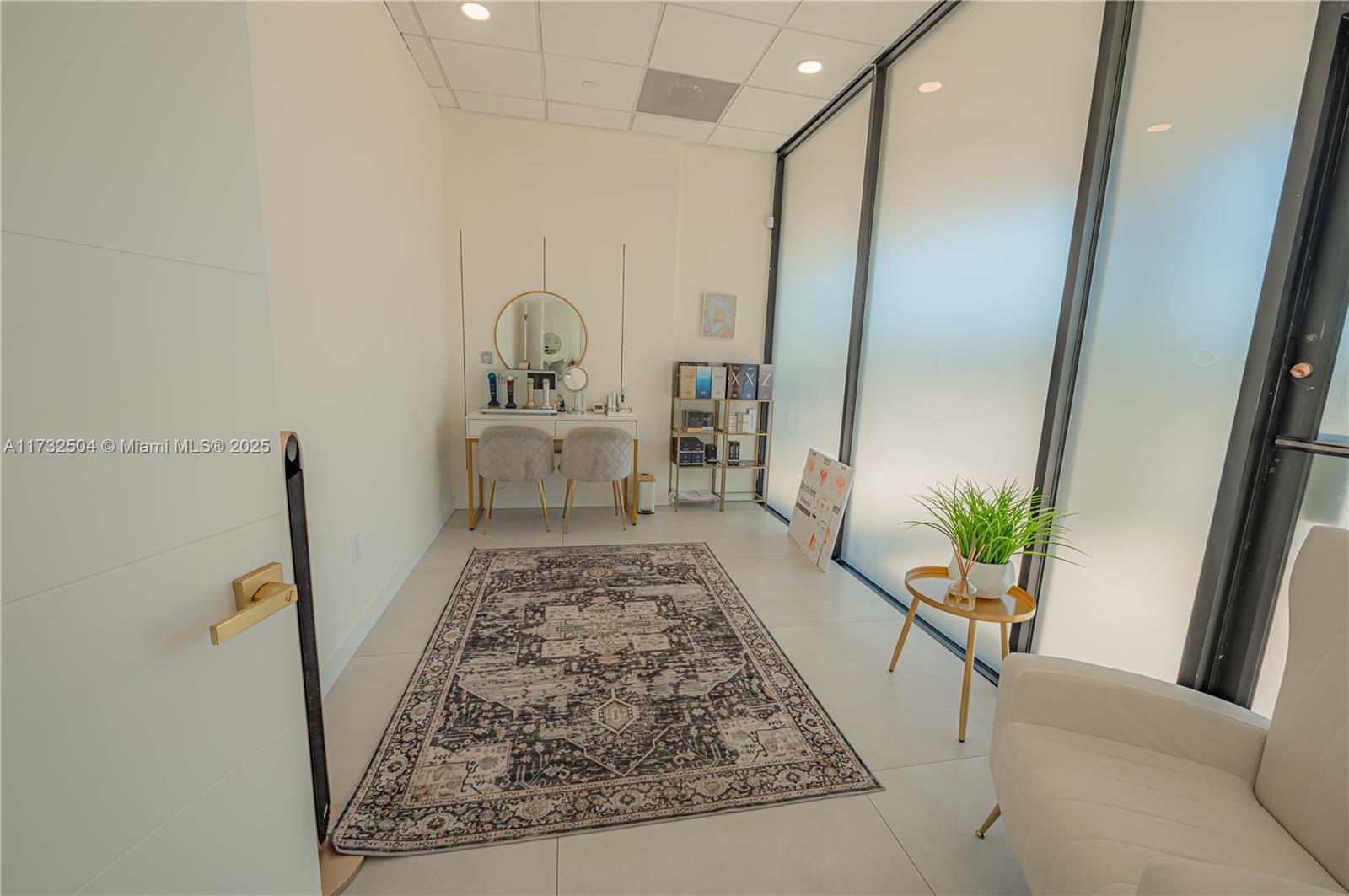 20335 Biscayne Blvd Property Photo 16