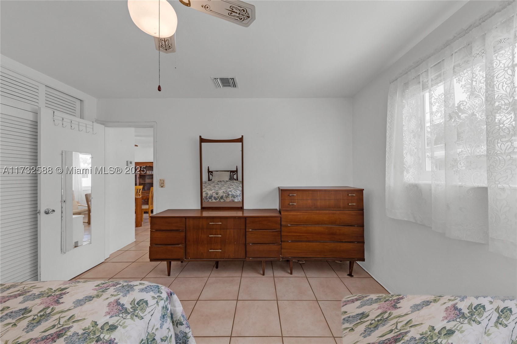 2300 Jackson St 10 Property Photo 21