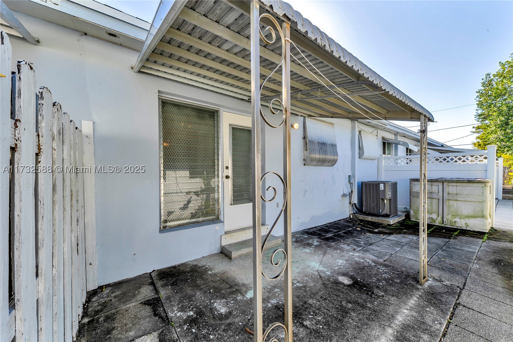 2300 Jackson St 10 Property Photo 24