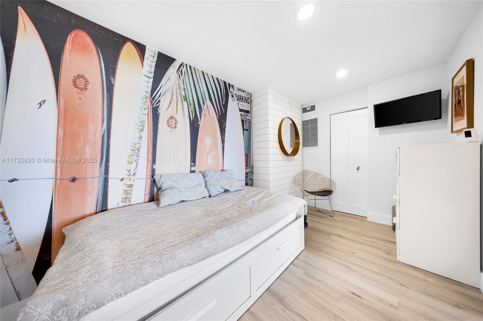 7135 Collins Ave 1202 Property Photo 14