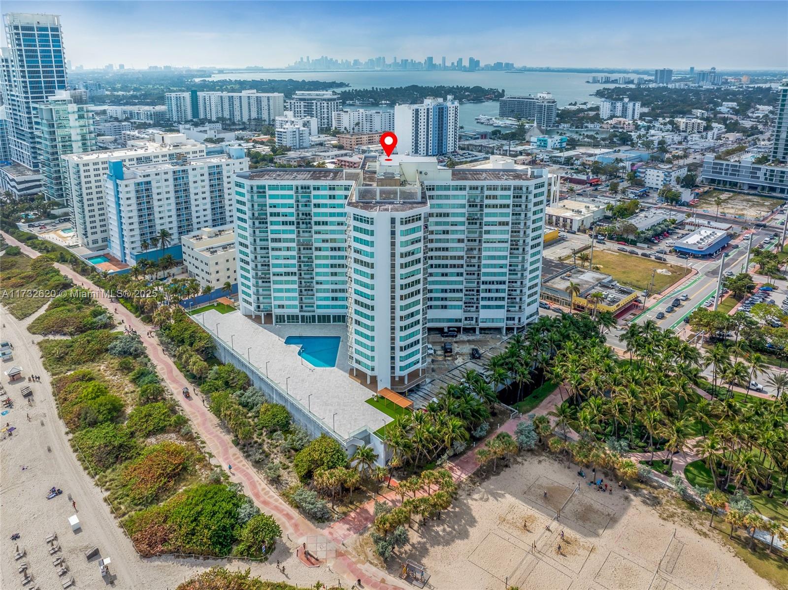 7135 Collins Ave 1202 Property Photo 38