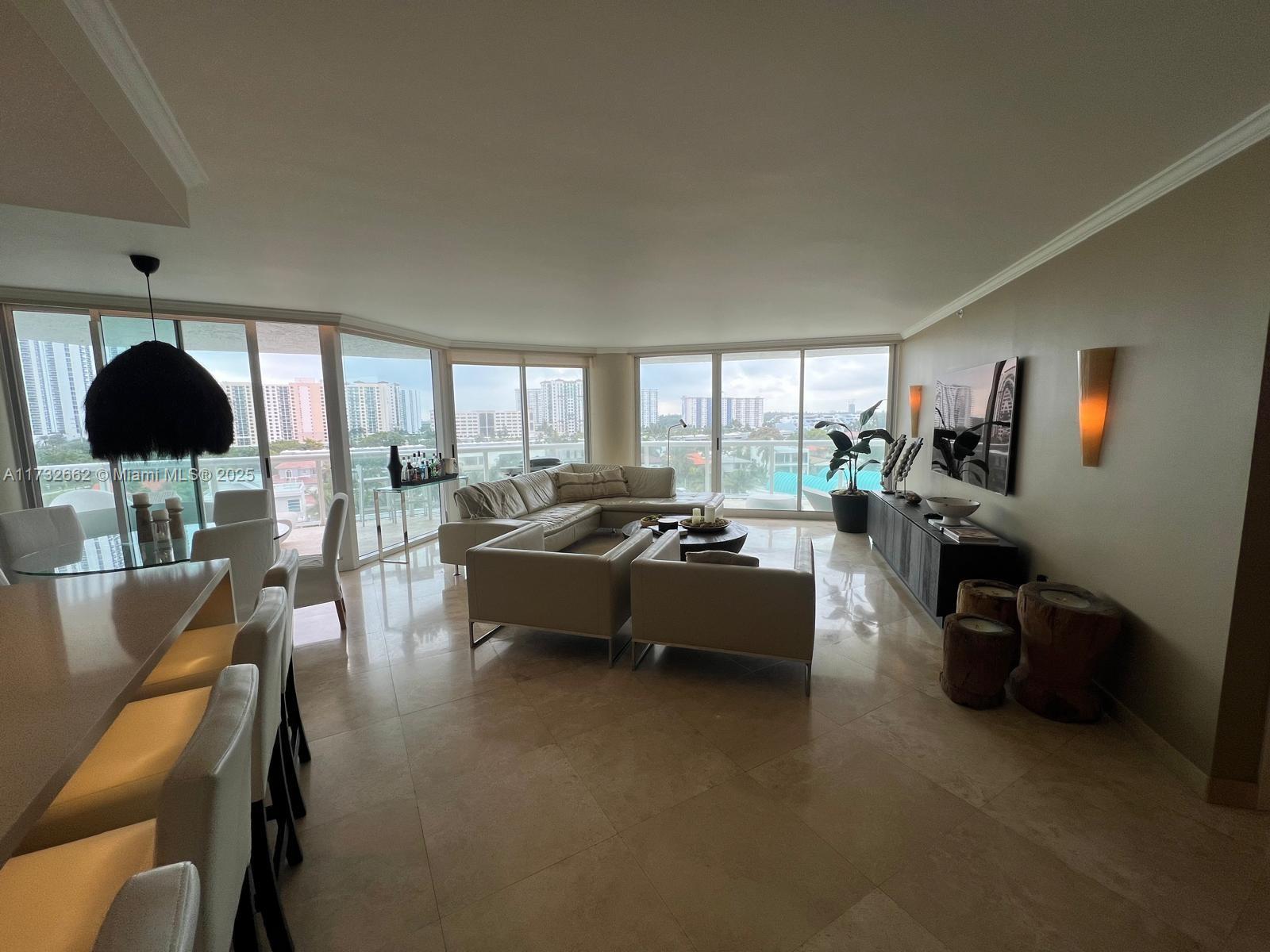 16400 Collins Ave 644 Property Photo 4