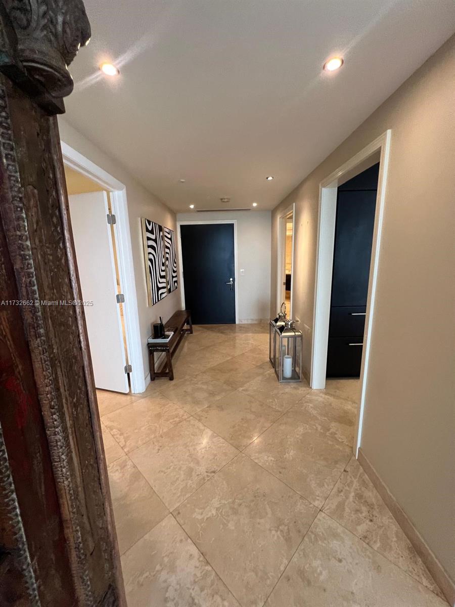 16400 Collins Ave 644 Property Photo 7