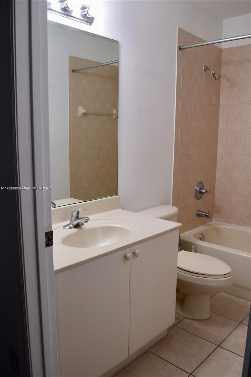 14162 Sw 260th St 104 Property Photo 8
