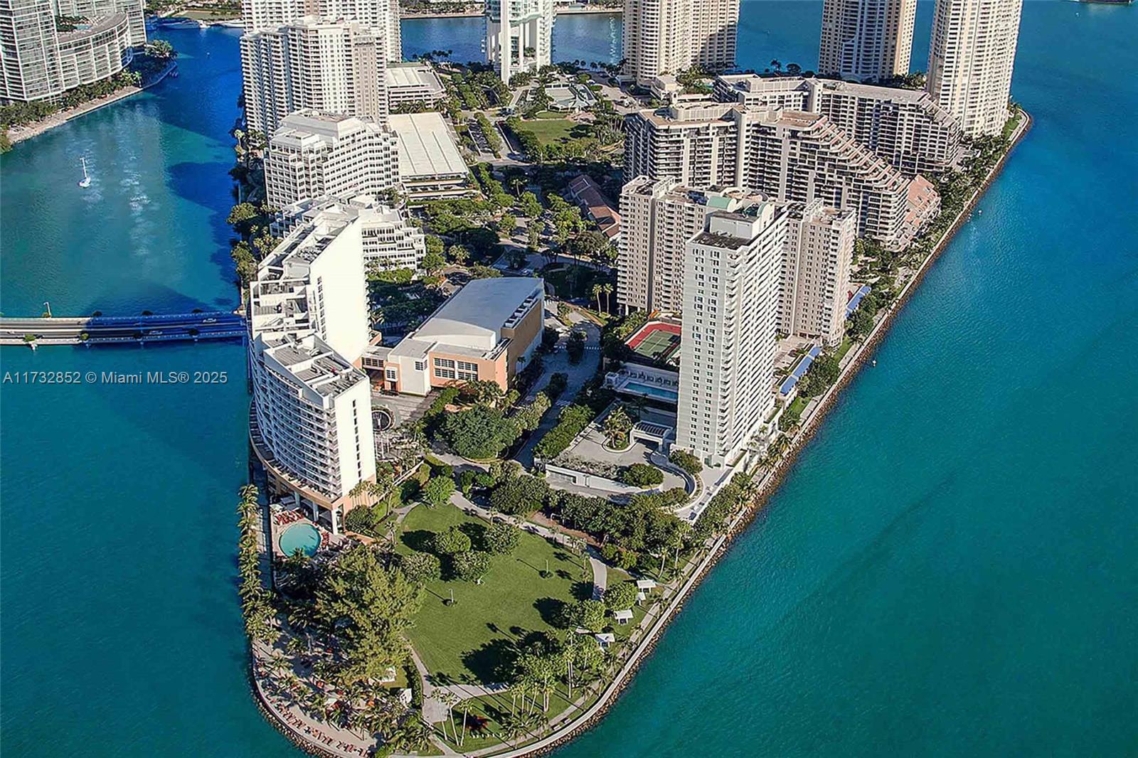 520 Brickell Key Dr 201 Property Photo 1