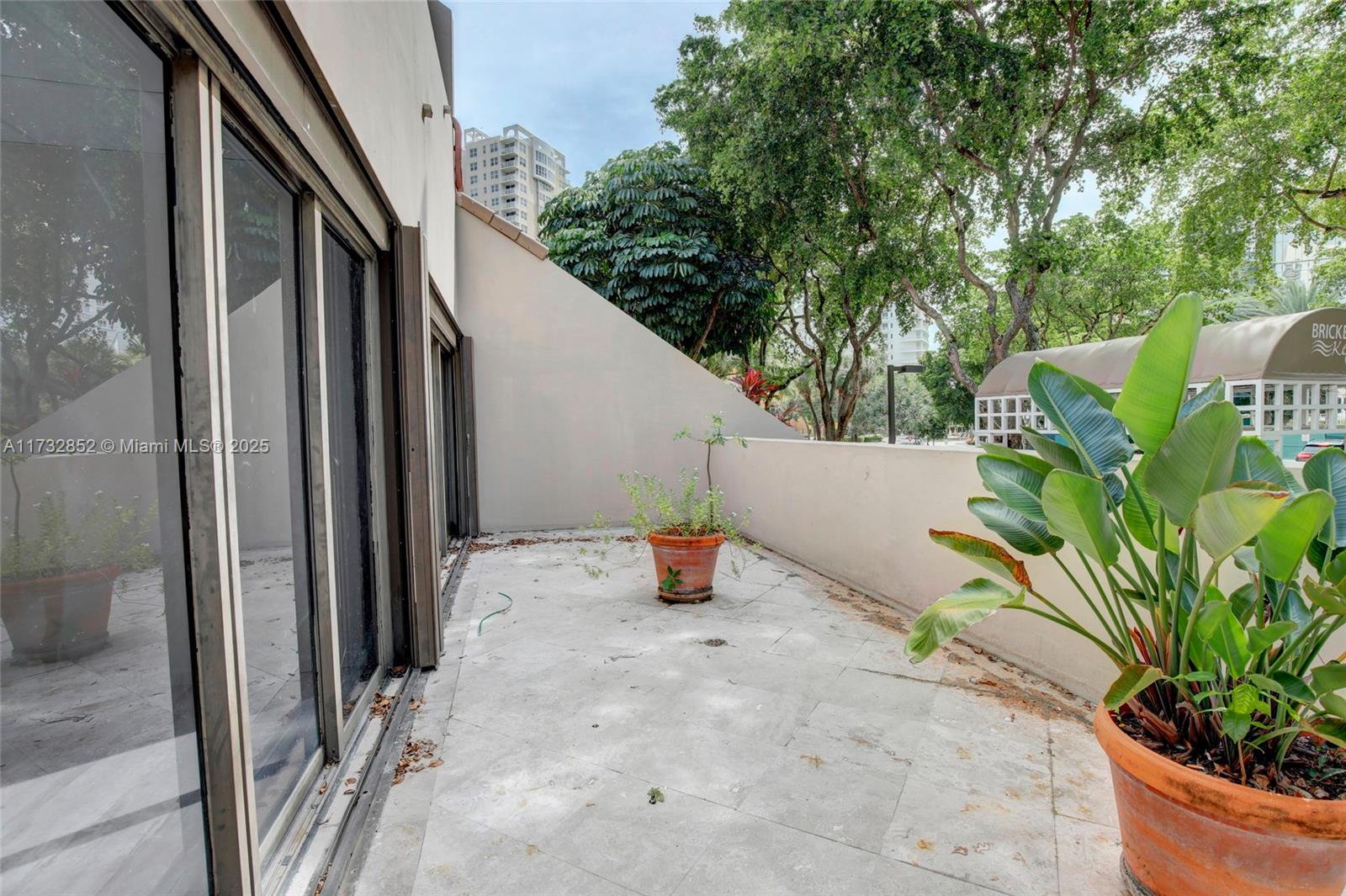 520 Brickell Key Dr 201 Property Photo 10
