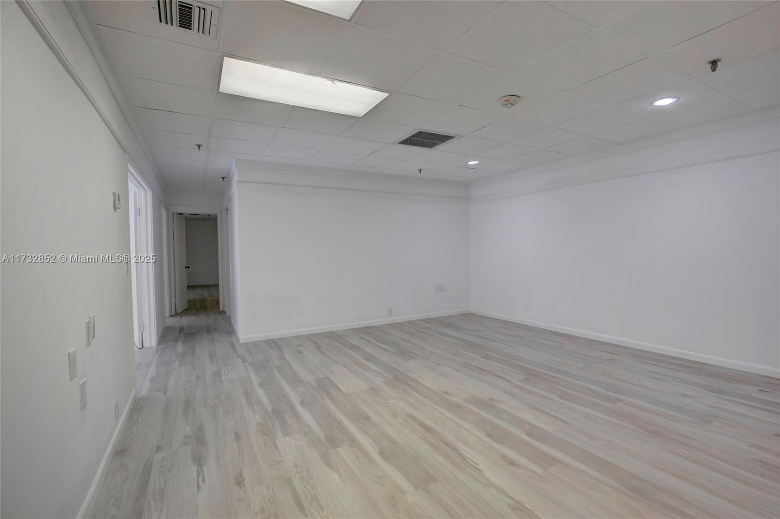 520 Brickell Key Dr 201 Property Photo 11