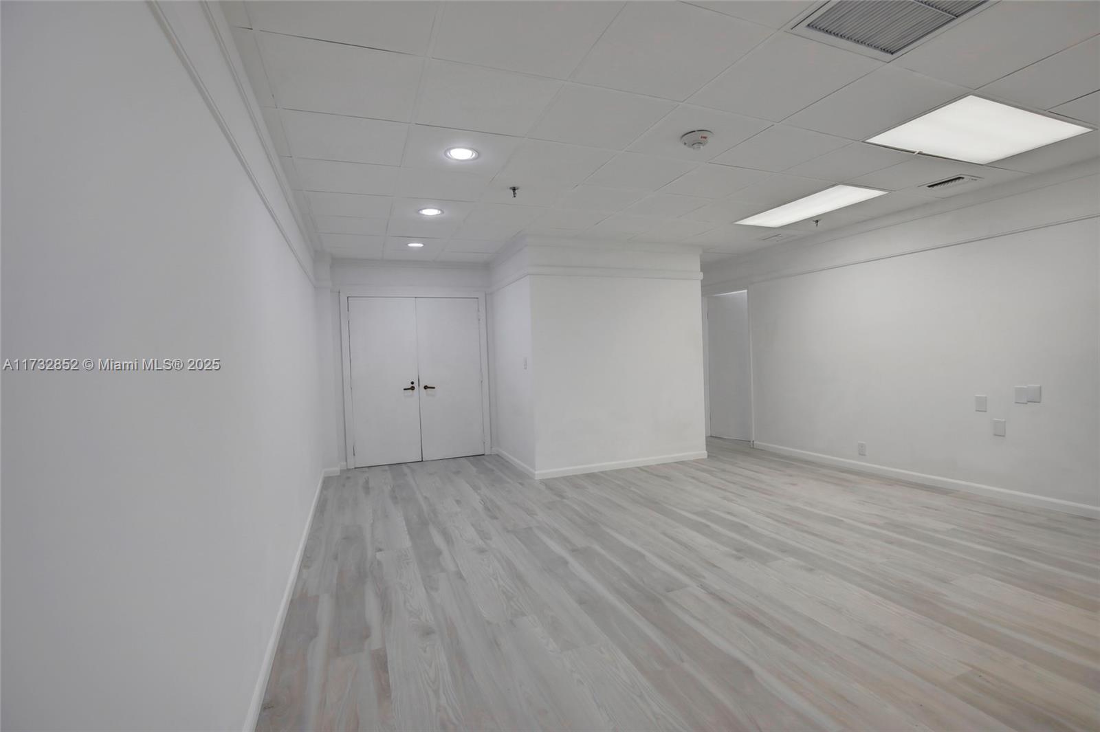 520 Brickell Key Dr 201 Property Photo 13