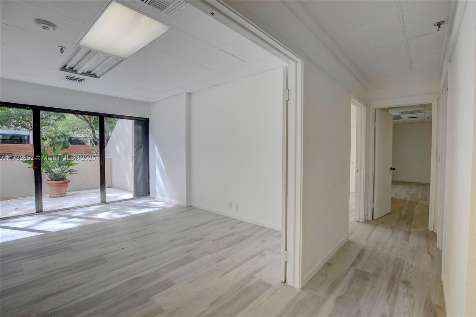 520 Brickell Key Dr 201 Property Photo 16
