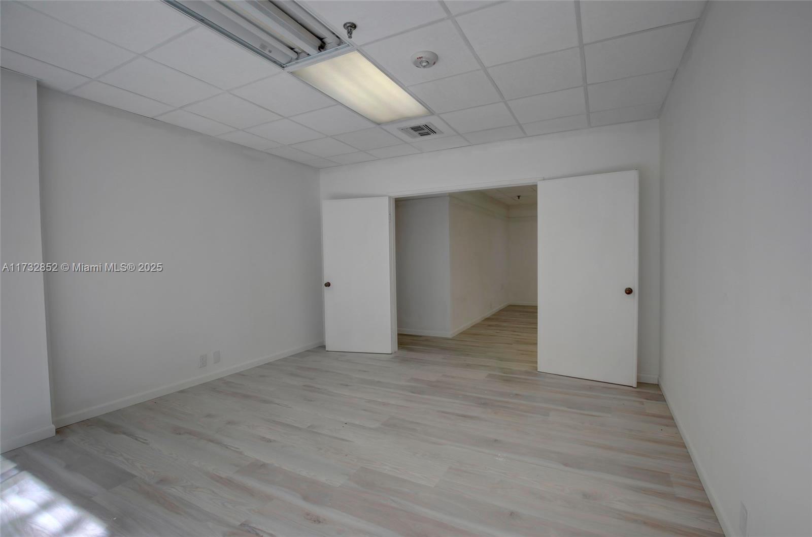 520 Brickell Key Dr 201 Property Photo 18