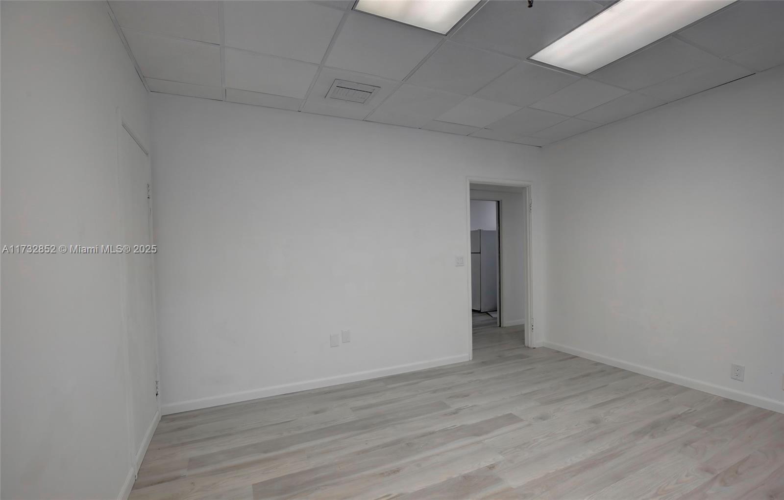 520 Brickell Key Dr 201 Property Photo 22
