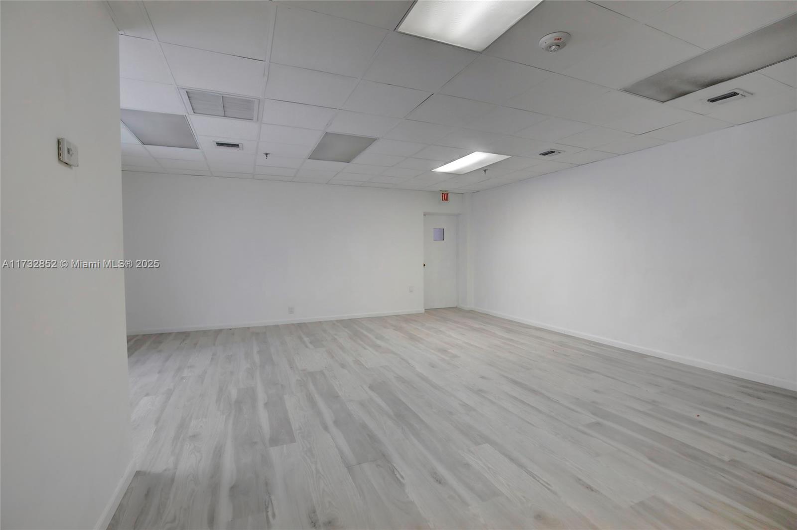 520 Brickell Key Dr 201 Property Photo 23