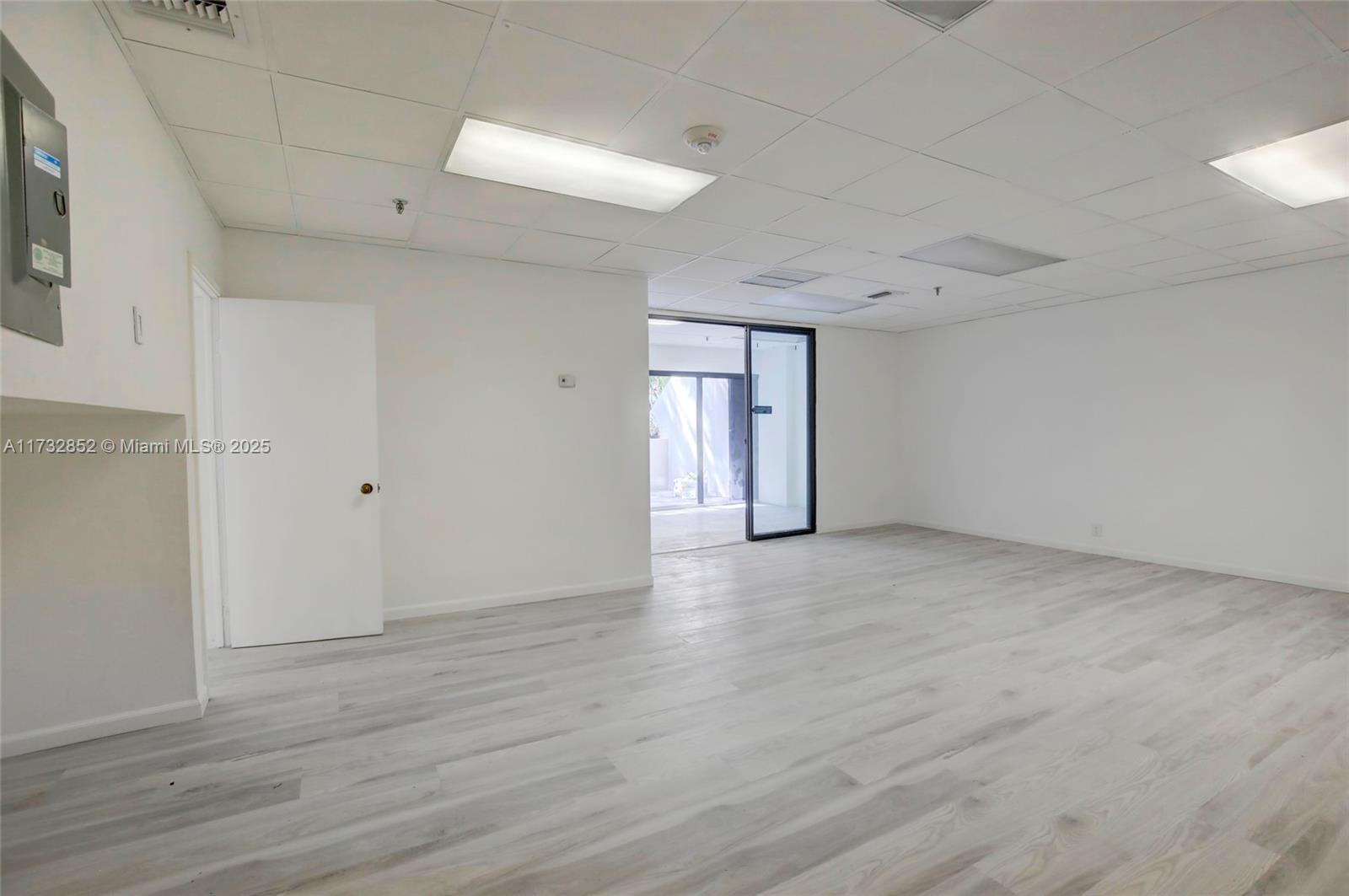 520 Brickell Key Dr 201 Property Photo 24