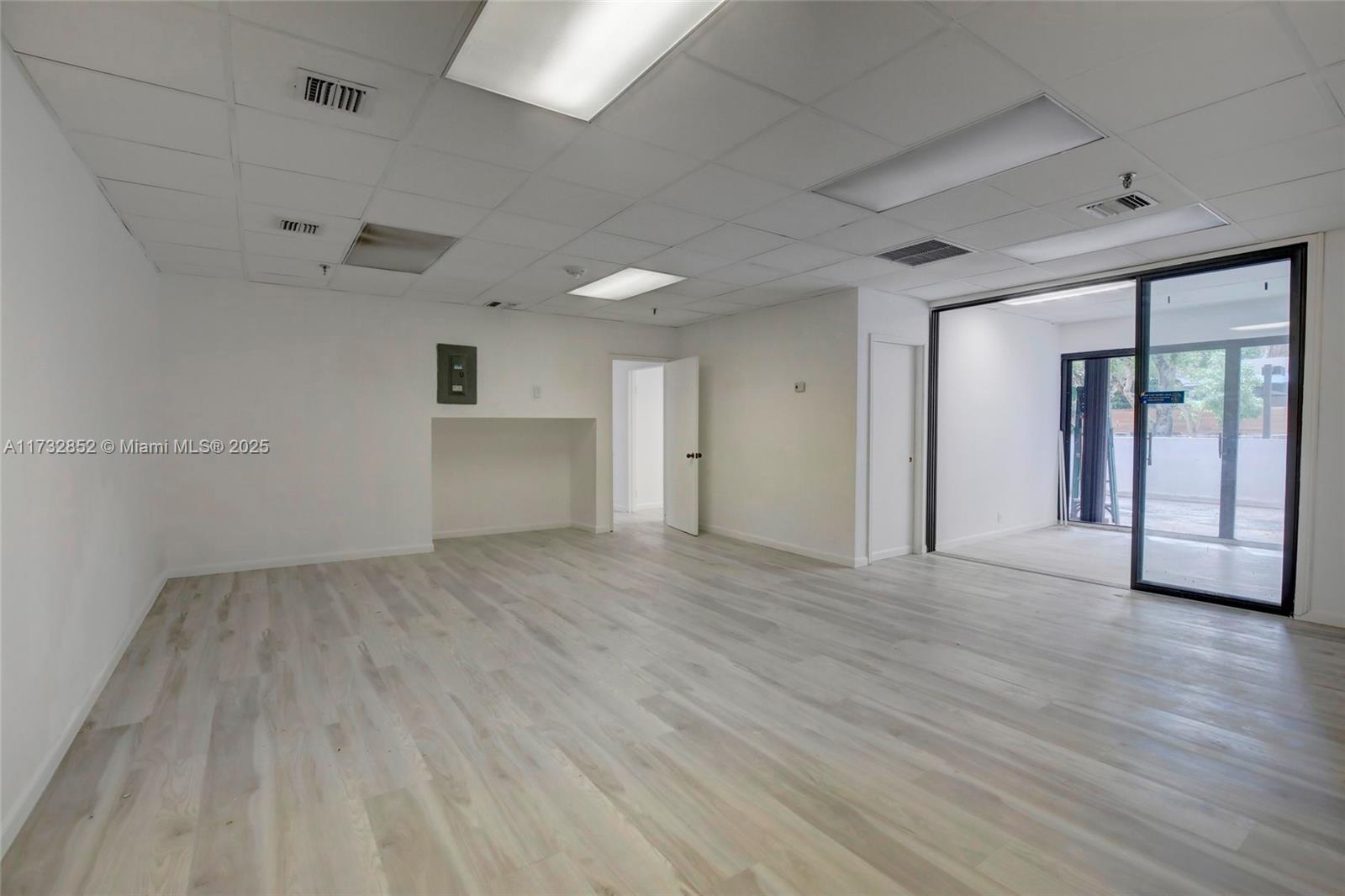 520 Brickell Key Dr 201 Property Photo 25