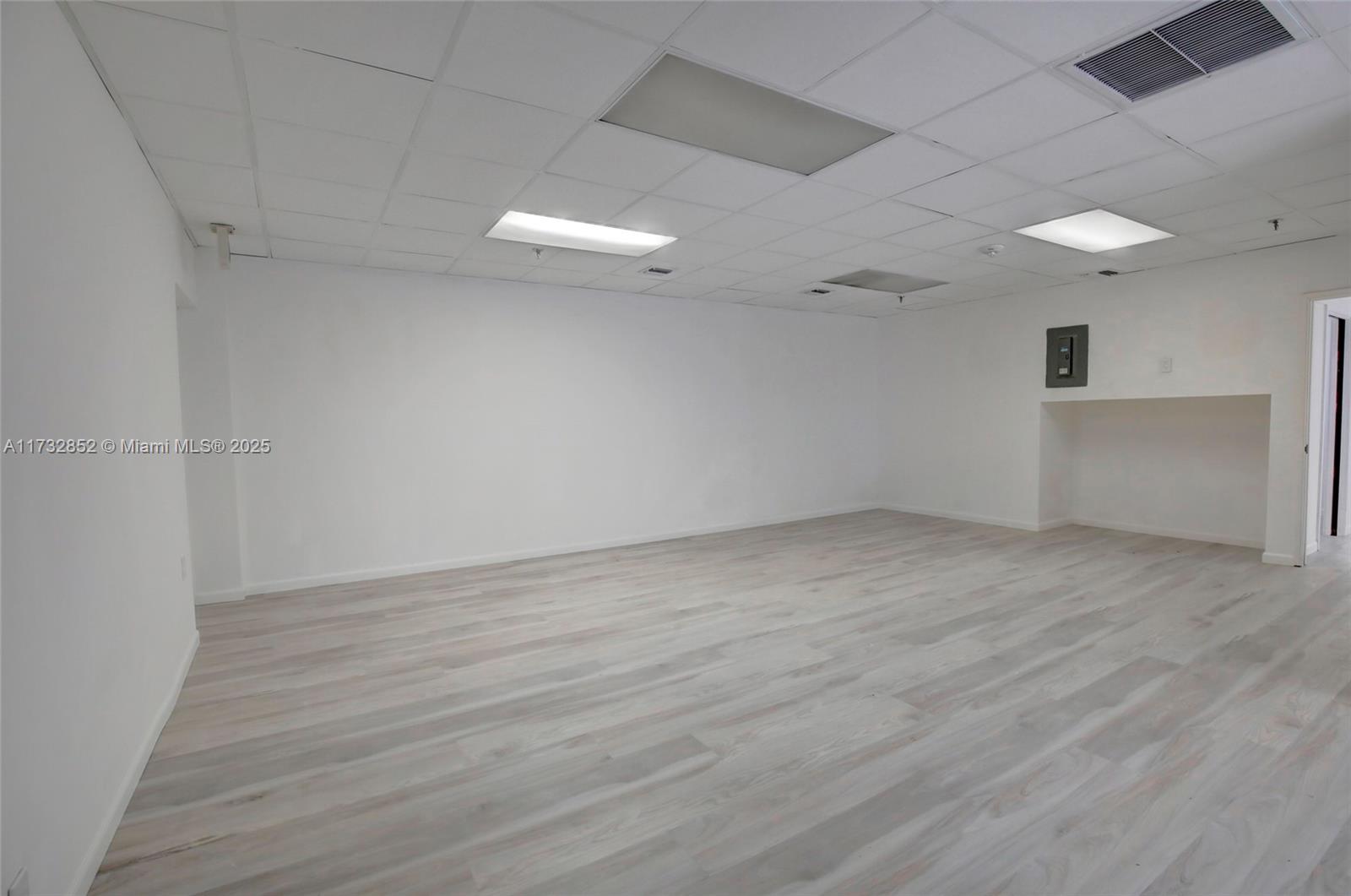 520 Brickell Key Dr 201 Property Photo 26