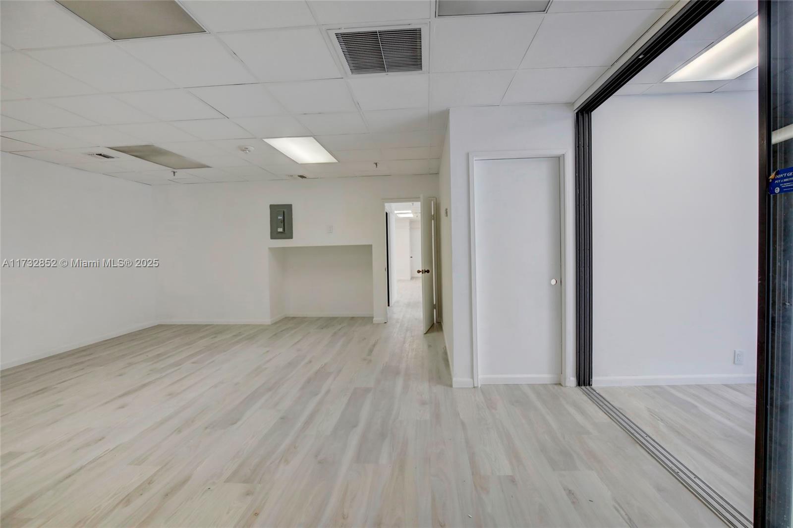 520 Brickell Key Dr 201 Property Photo 27