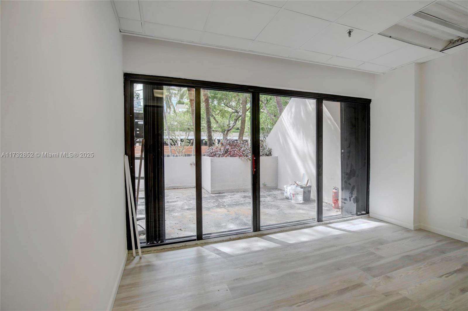 520 Brickell Key Dr 201 Property Photo 29