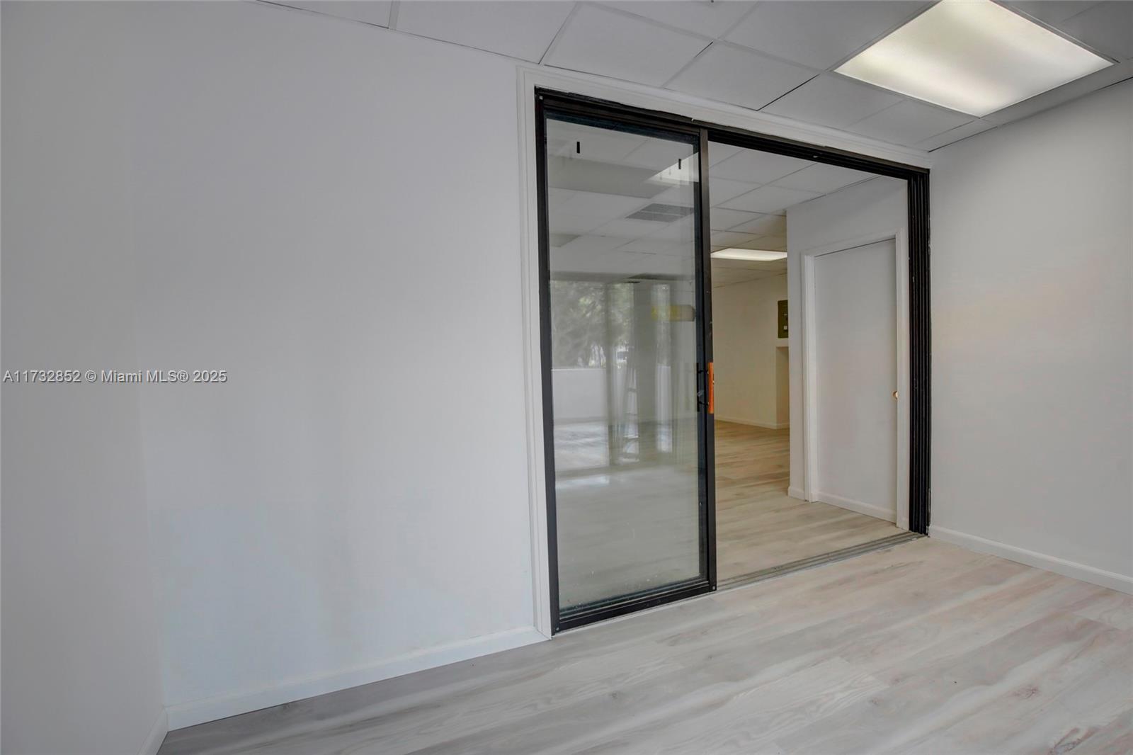520 Brickell Key Dr 201 Property Photo 30