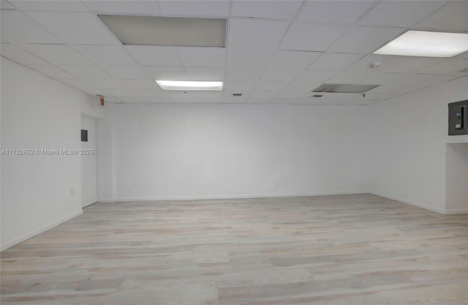 520 Brickell Key Dr 201 Property Photo 32