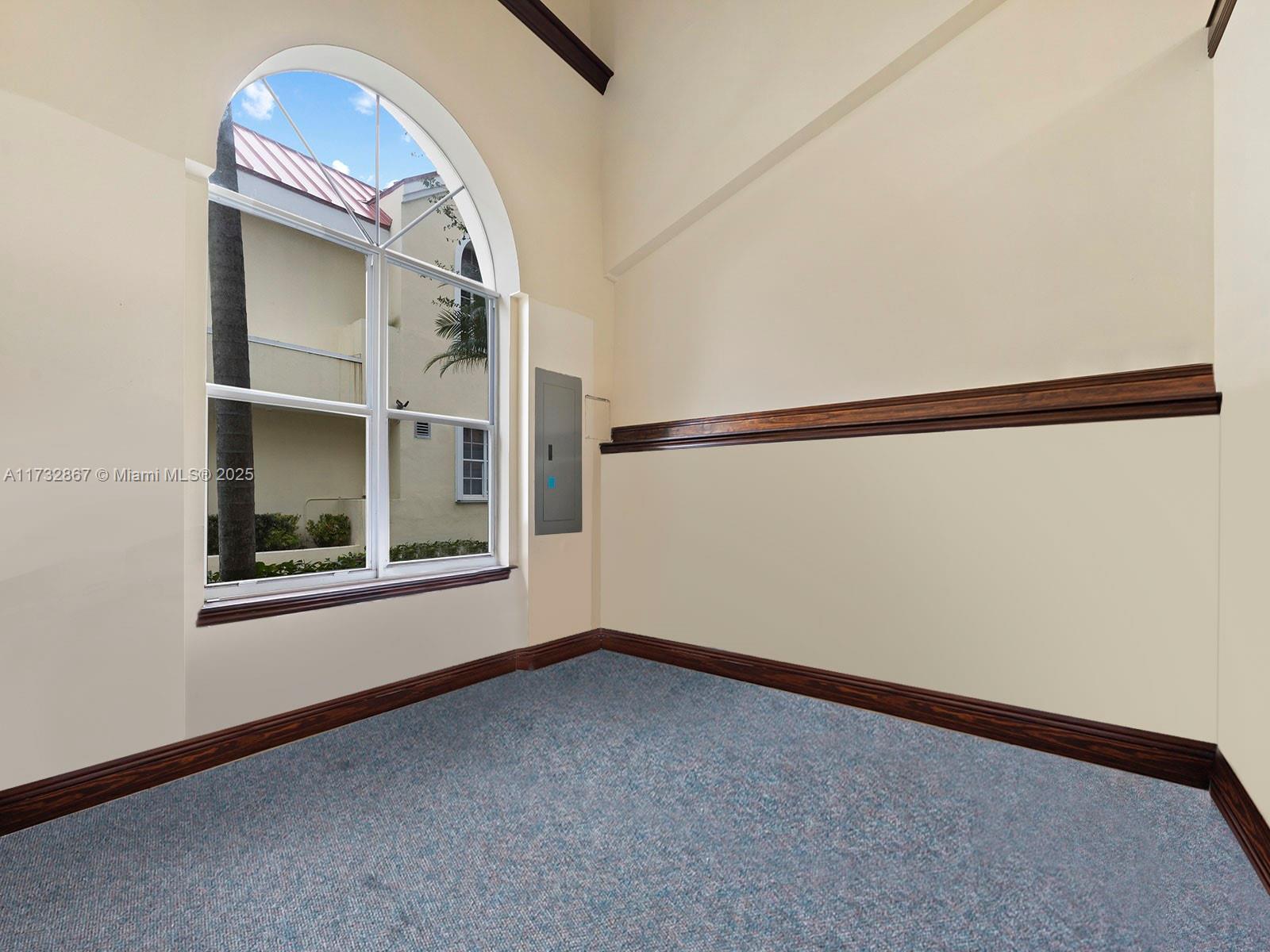 11050 N Kendall Dr 106 Property Photo 14