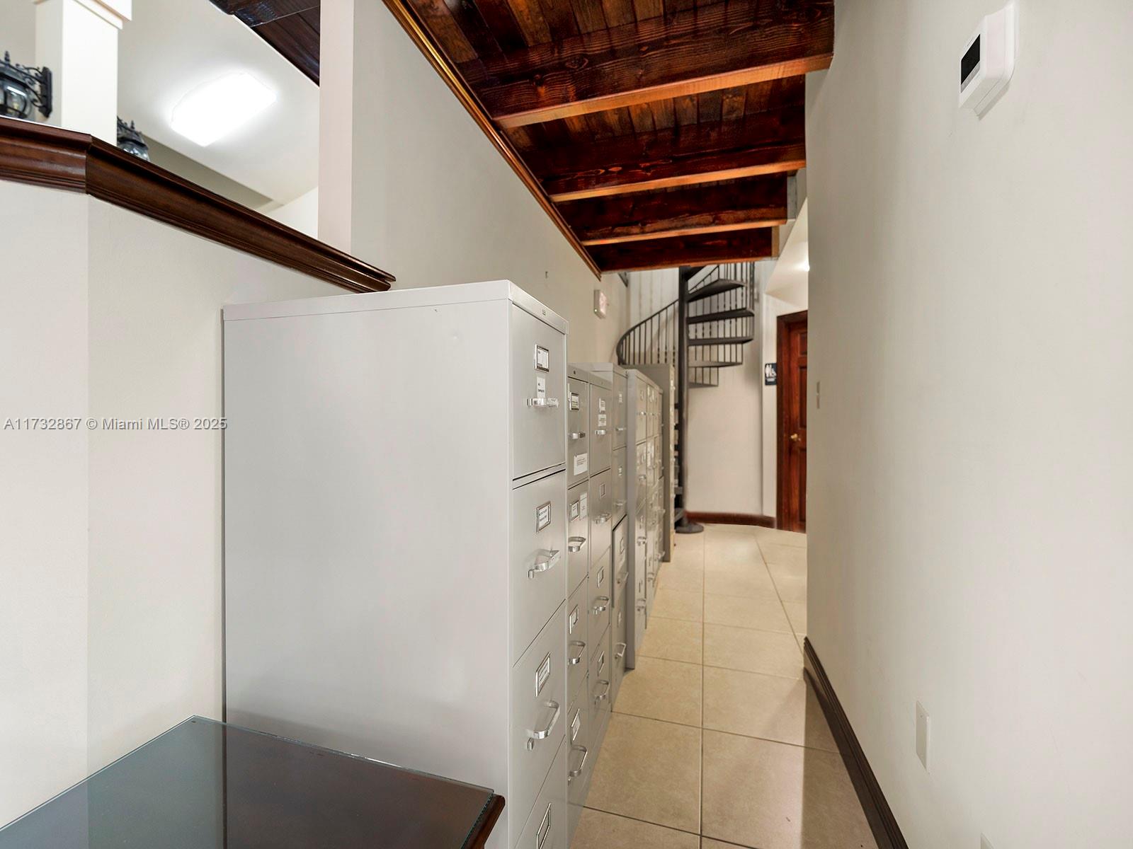 11050 N Kendall Dr 106 Property Photo 16