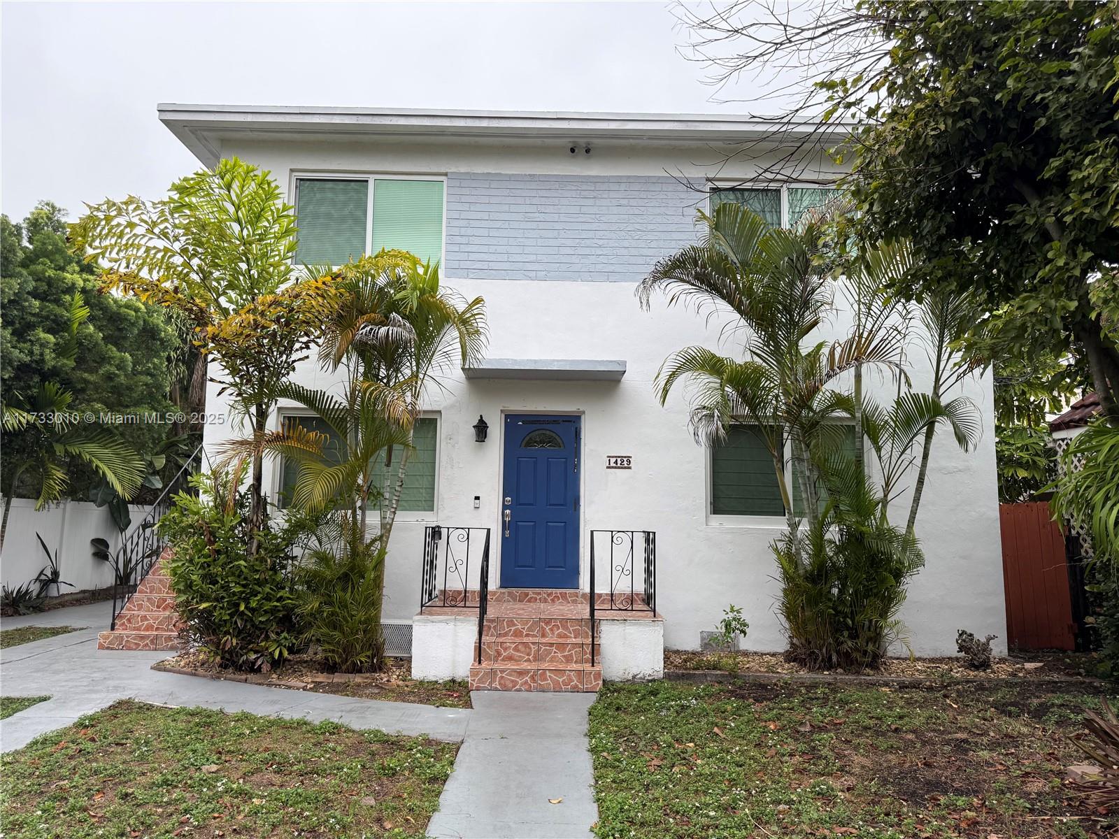 1429 Sw 23rd Ter 2 Property Photo 1