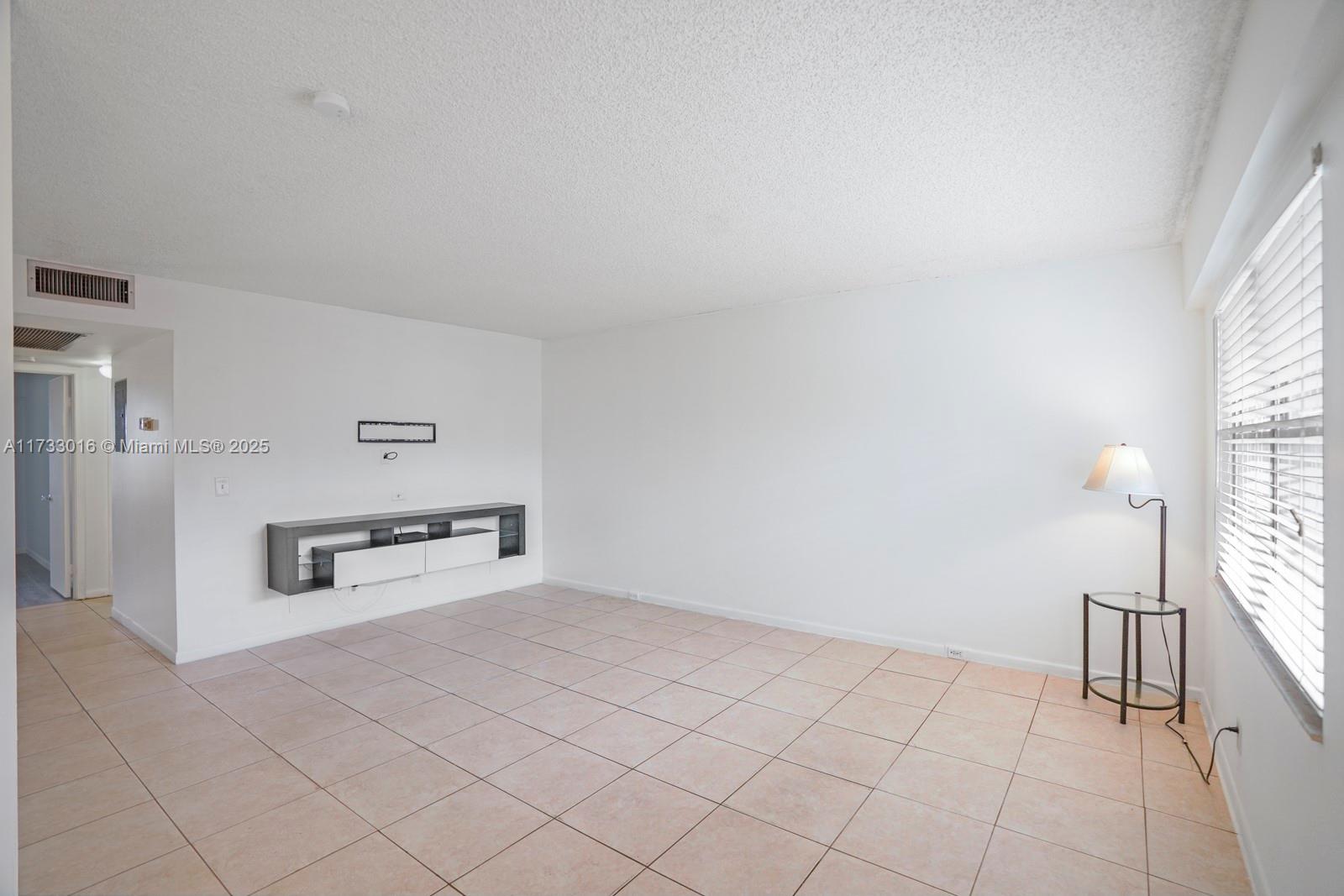 151 Sw 135th Ter 302t Property Photo 9