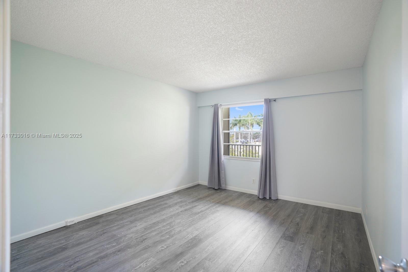 151 Sw 135th Ter 302t Property Photo 45
