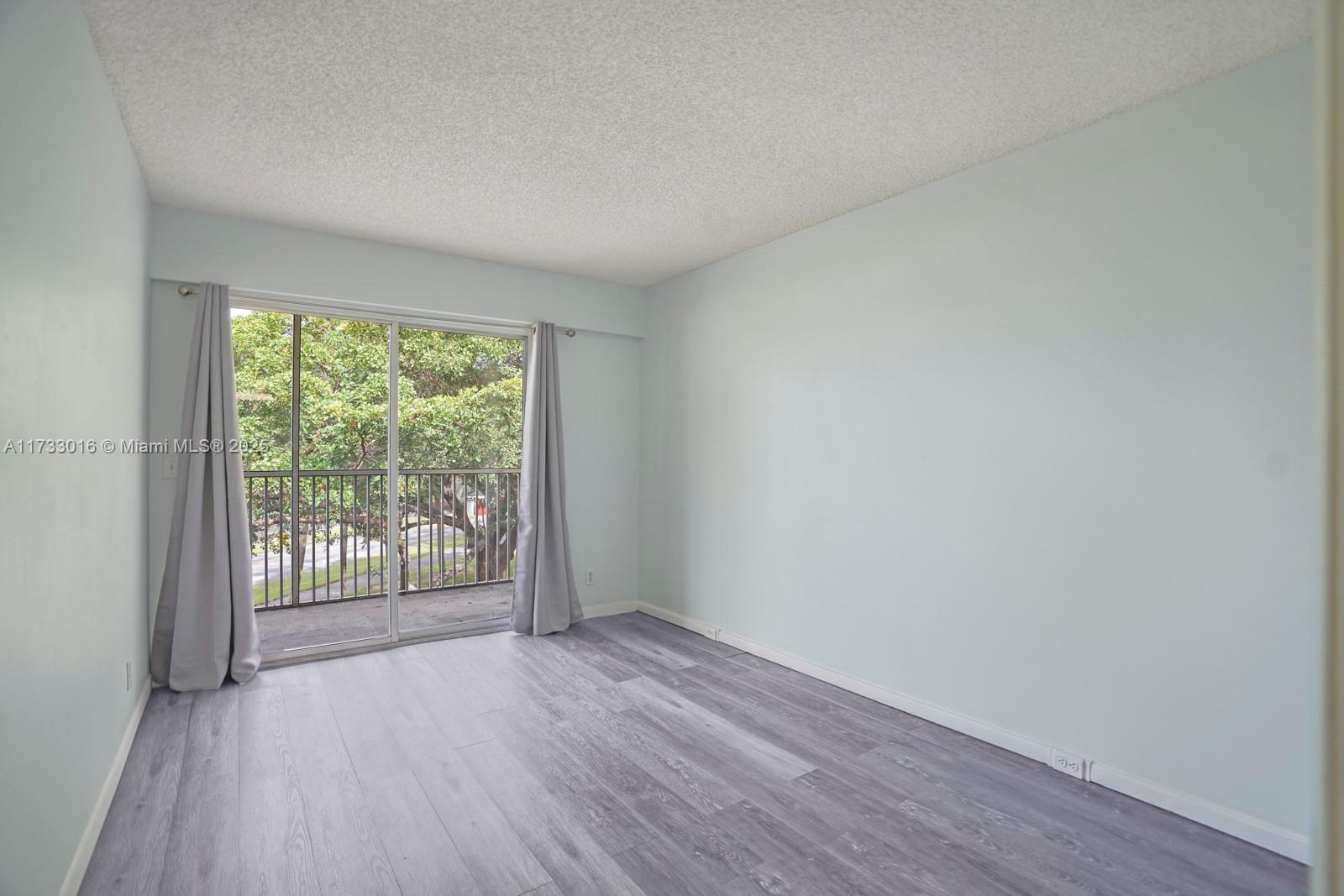 151 Sw 135th Ter 302t Property Photo 47