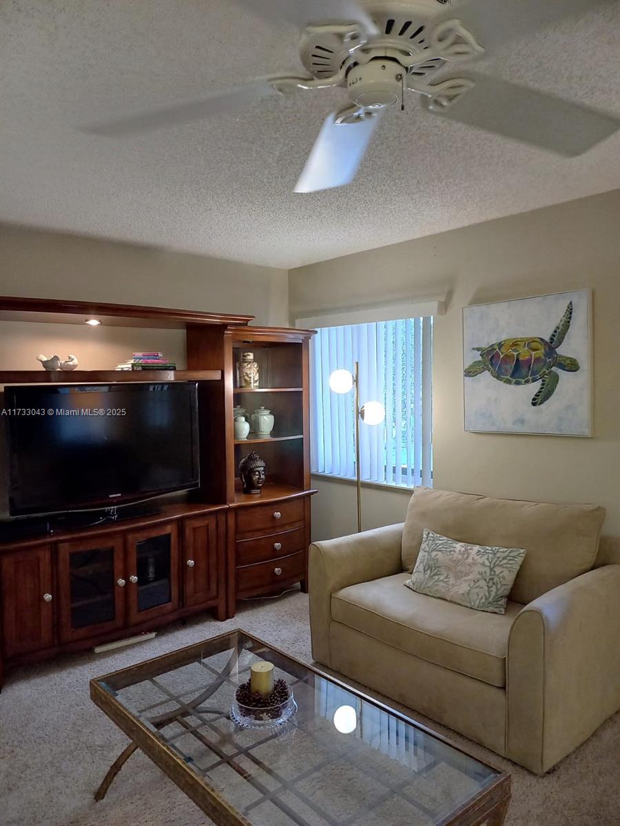 442 Pine Glen Ln D-2 Property Photo 11