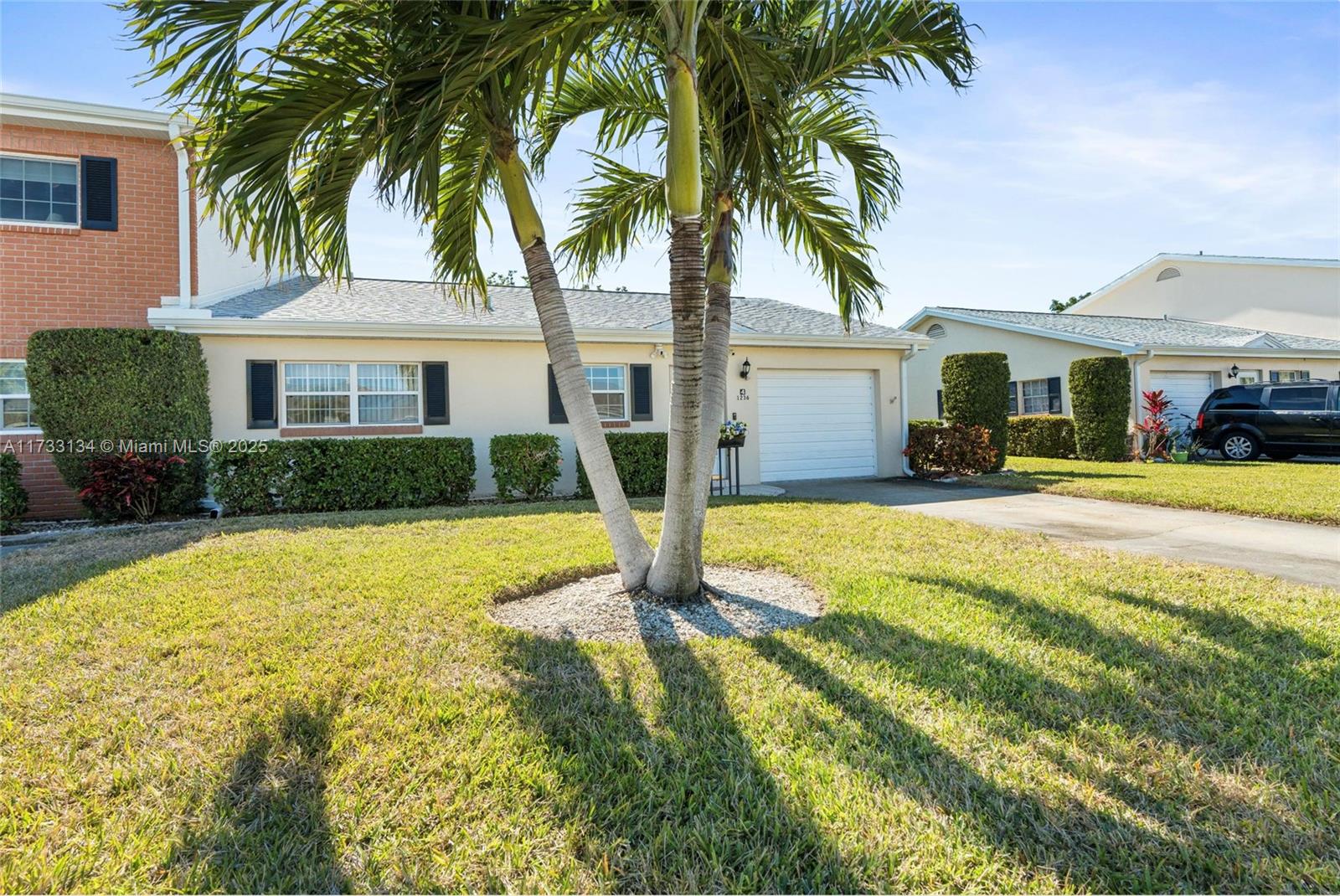 1236 Myerlee Country Club Blvd 4 Property Photo 1