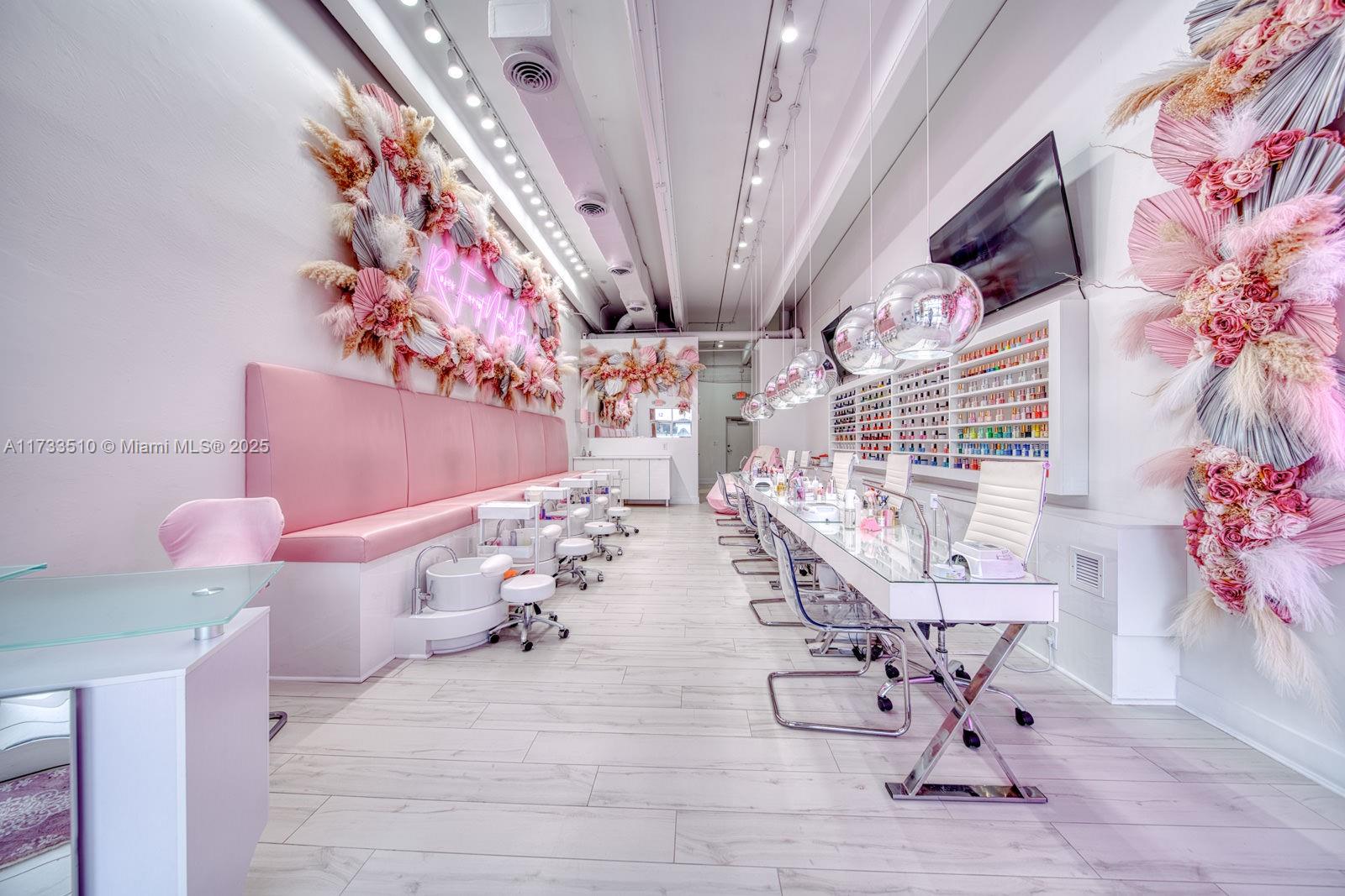 Nail Salon & Spa For Sale In Hialeah Gardens Property Photo 1