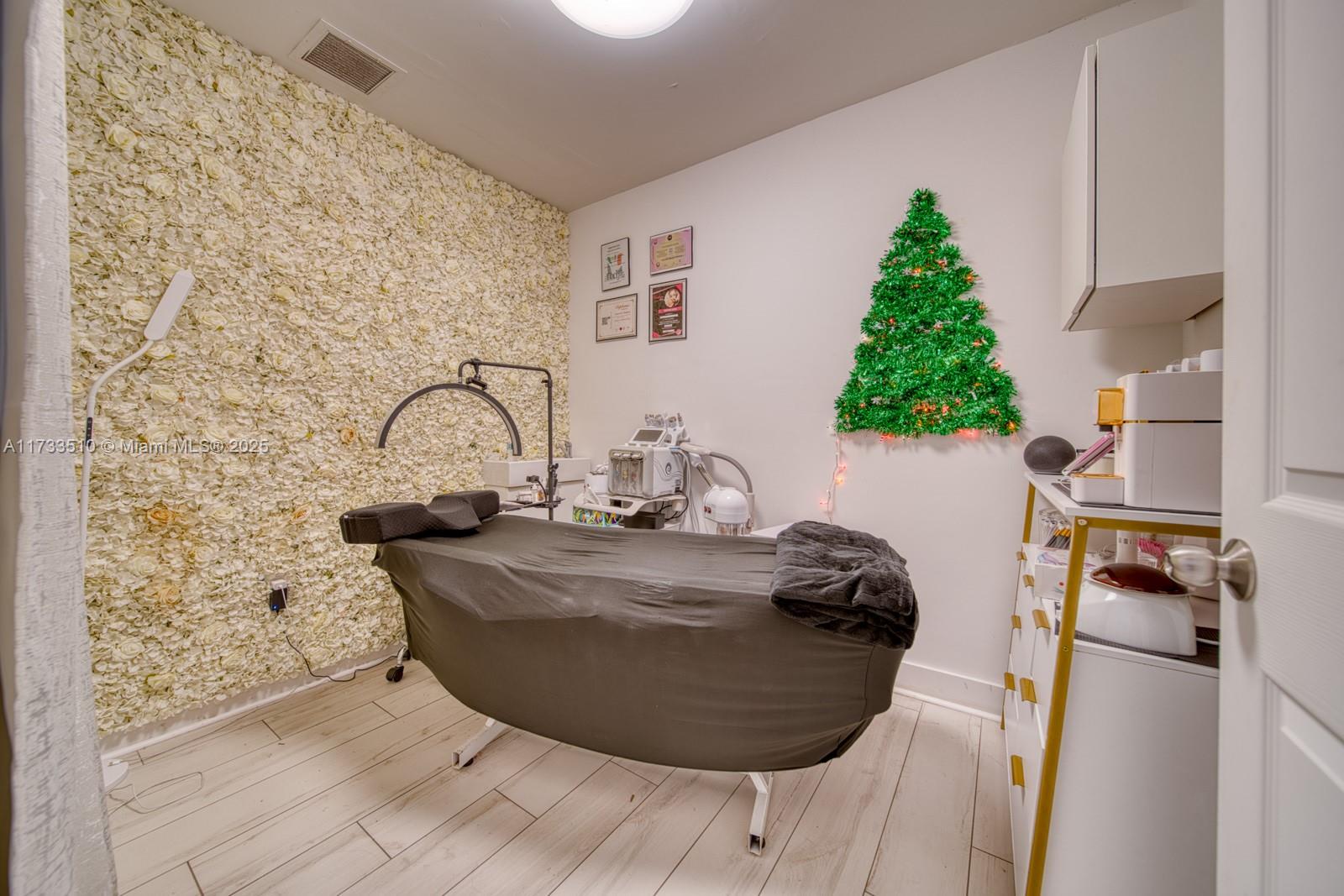 Nail Salon & Spa For Sale In Hialeah Gardens Property Photo 12