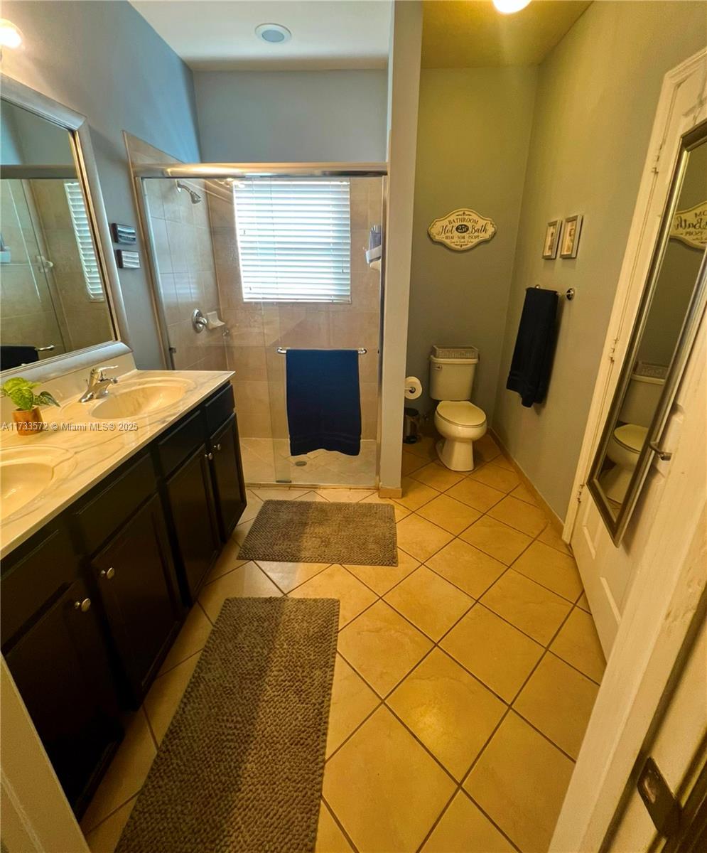 536 Se 33rd Ter Property Photo 11