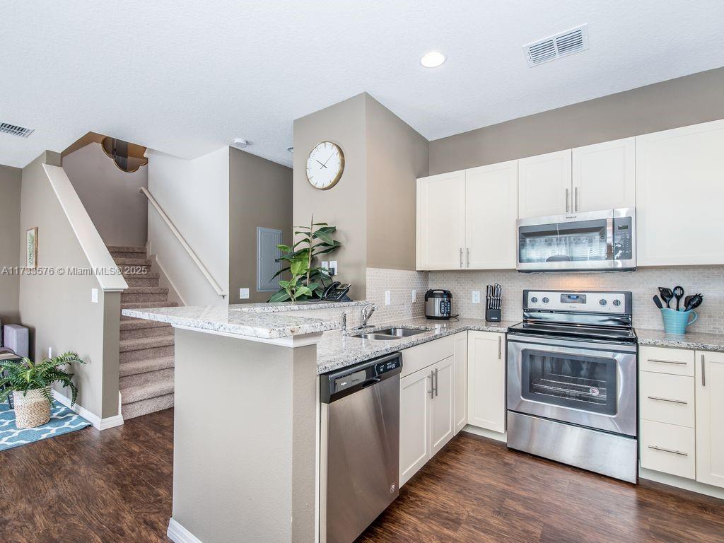 8981 Shine Dr 8981 Property Photo 8