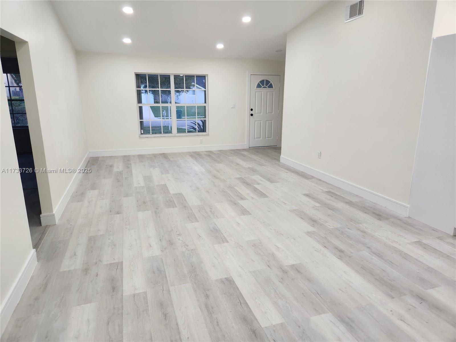 9771 Sw 216th Ter Property Photo 8