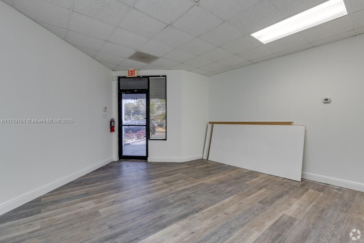 7100 W Commercial Blvd Property Photo 12