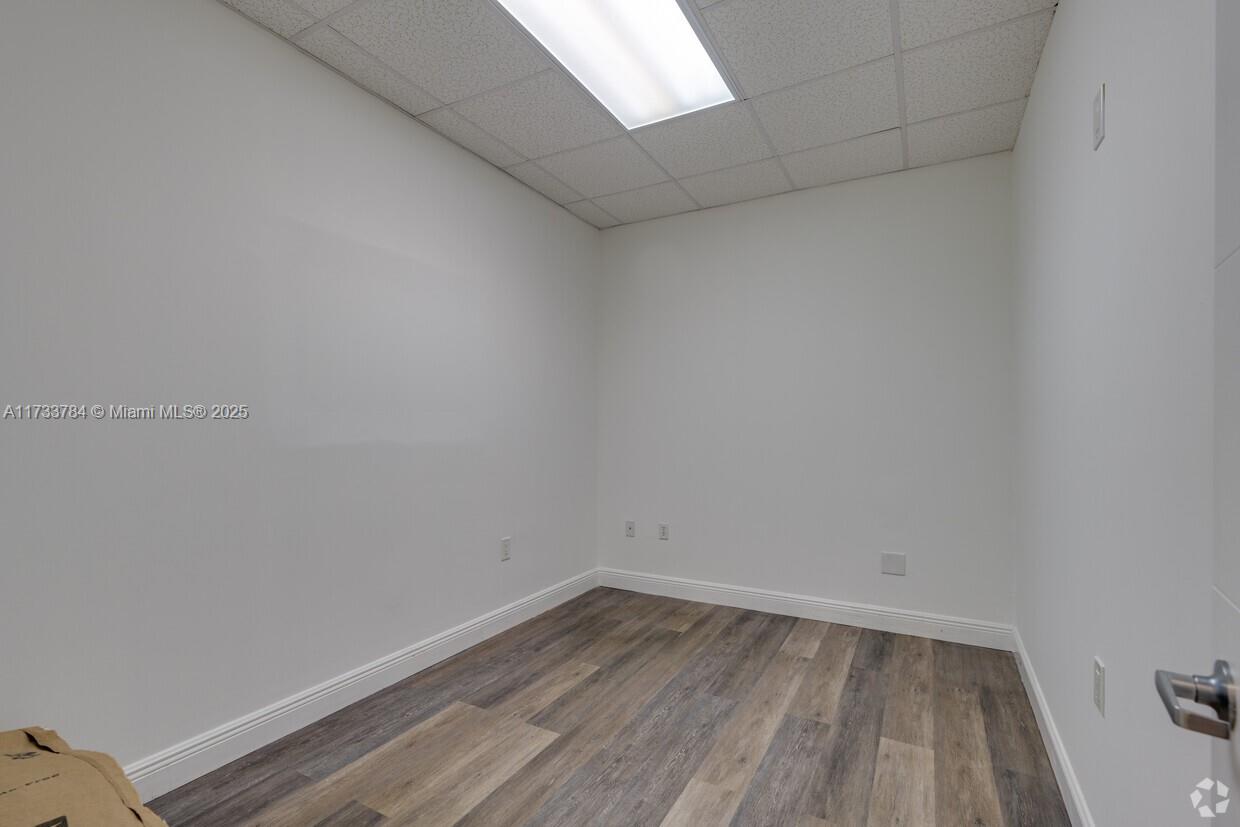 7100 W Commercial Blvd Property Photo 15