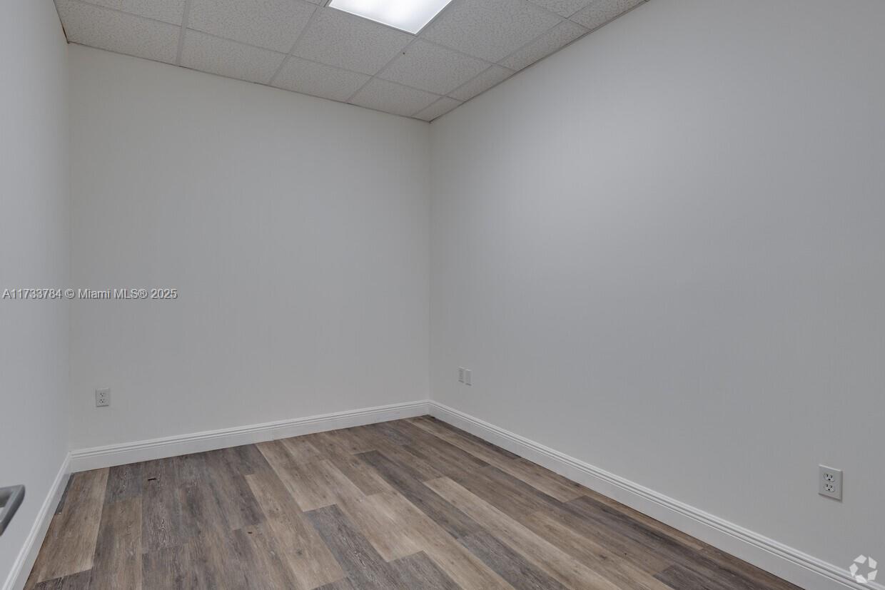 7100 W Commercial Blvd Property Photo 16