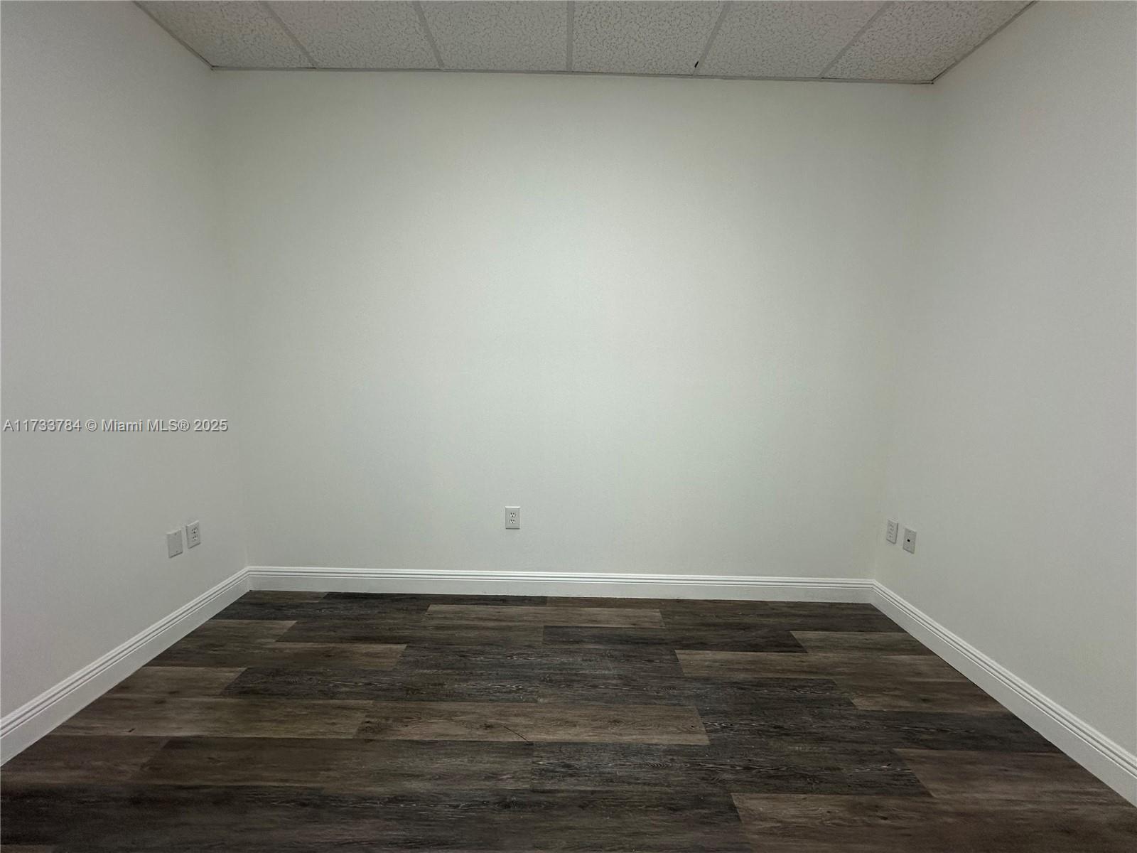 7100 W Commercial Blvd Property Photo 18
