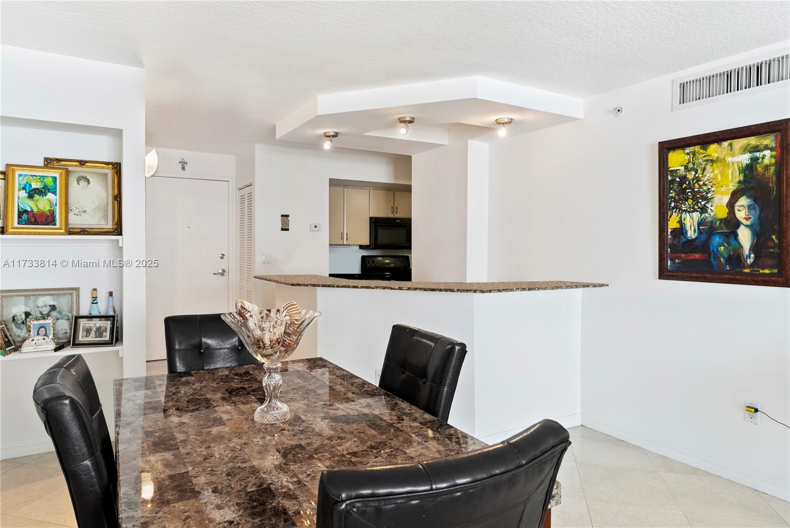 6917 Collins Ave 1512 Property Photo 6